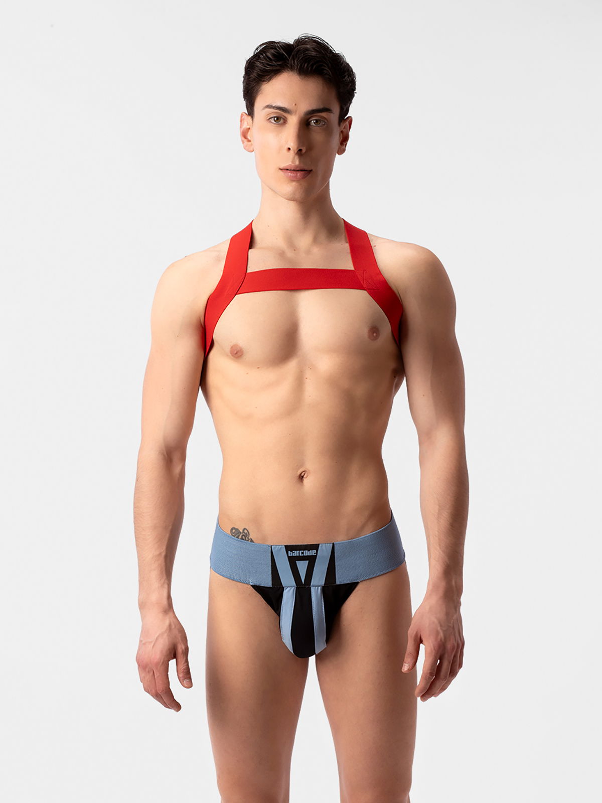 Brunos \  \ Barcode Berlin \ Jock Zuri | Bluebeige