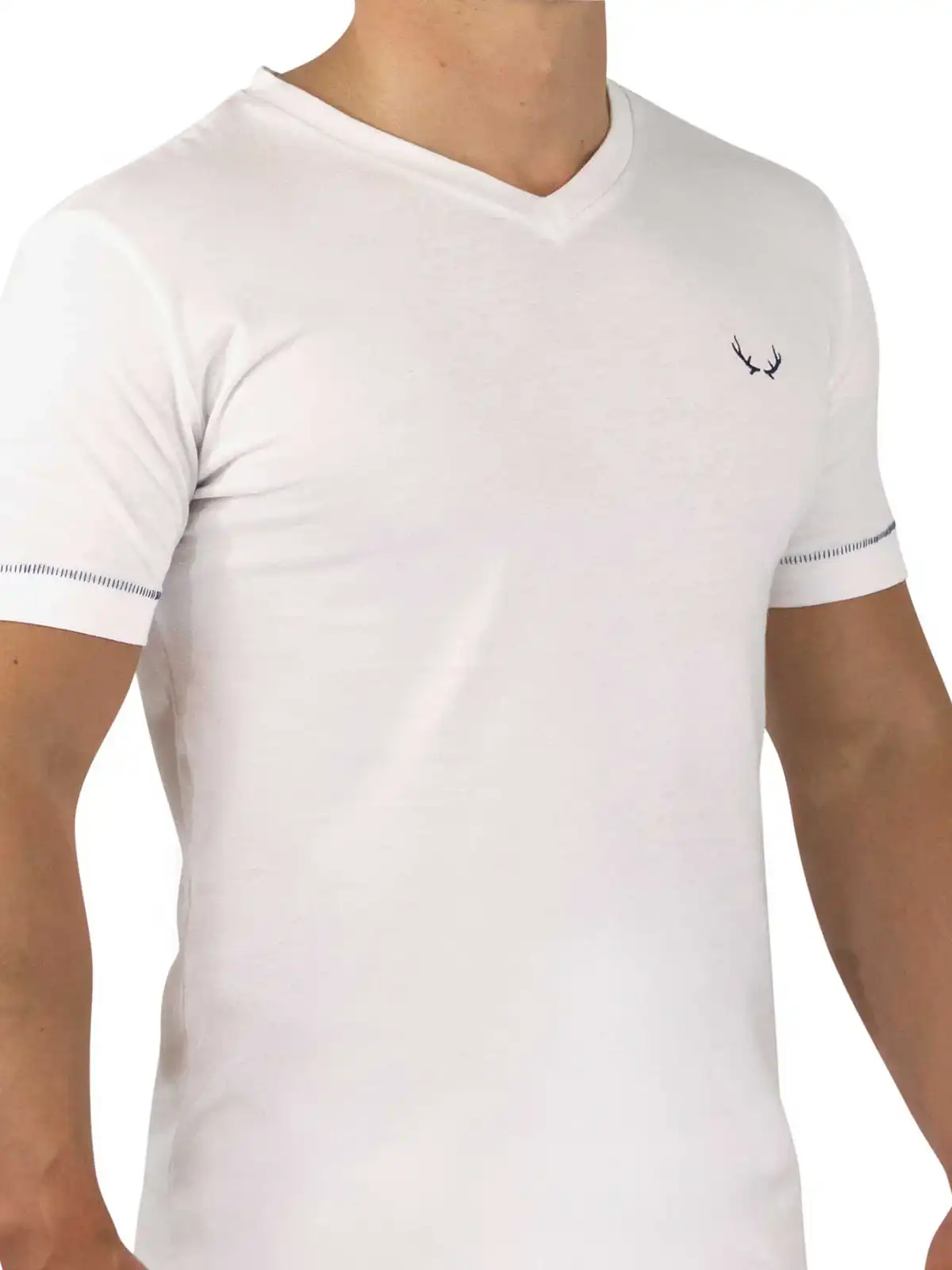 Brunos \  \ Bluebuck \ T-Shirt V-Neck | White