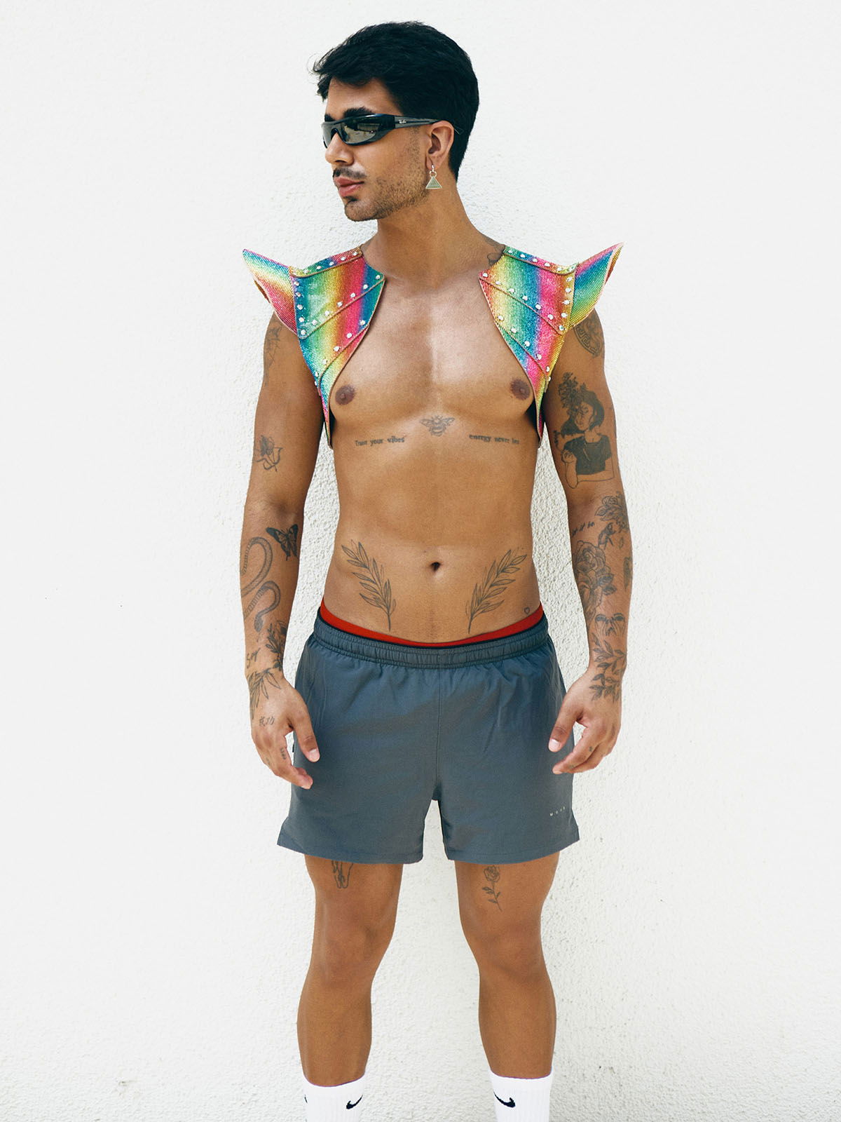 Brunos \ Harnesses \ Lorand Lajos \ Pagoda Jacket Crystal | Rainbow