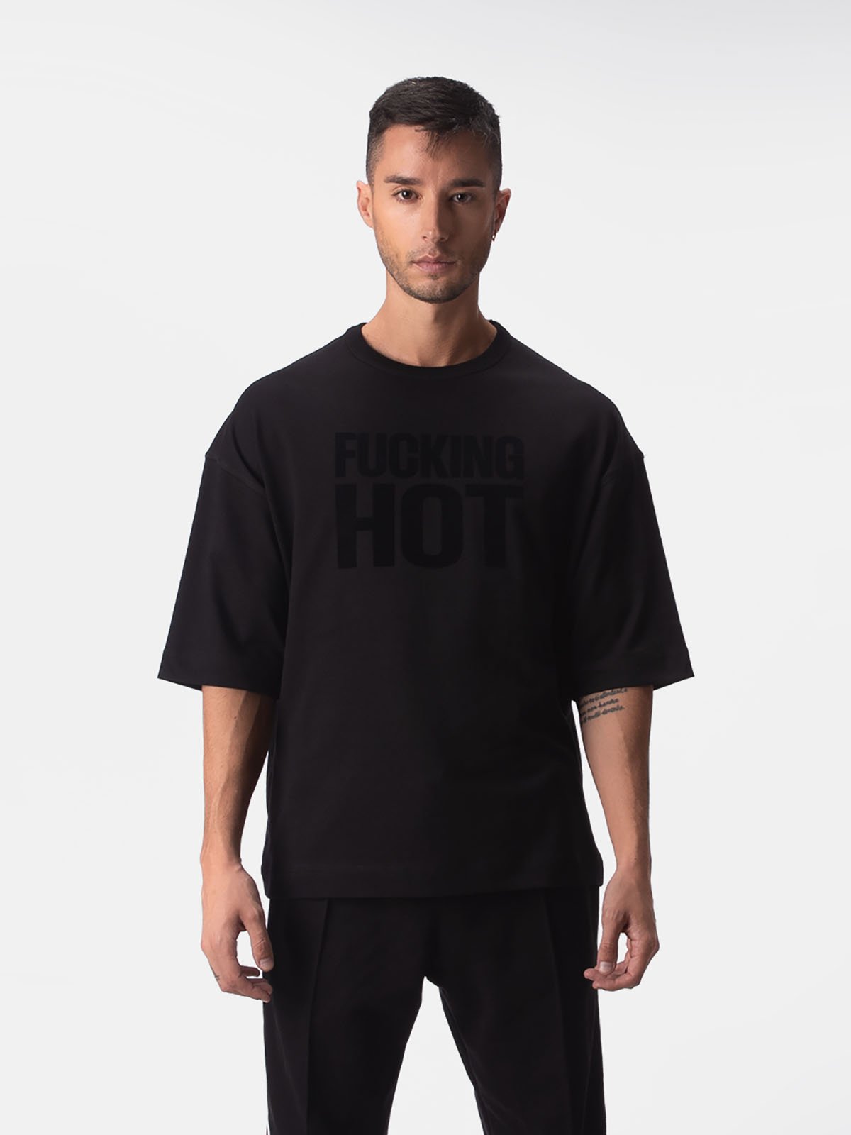 T-Shirt Oversized Fucking Hot | Black