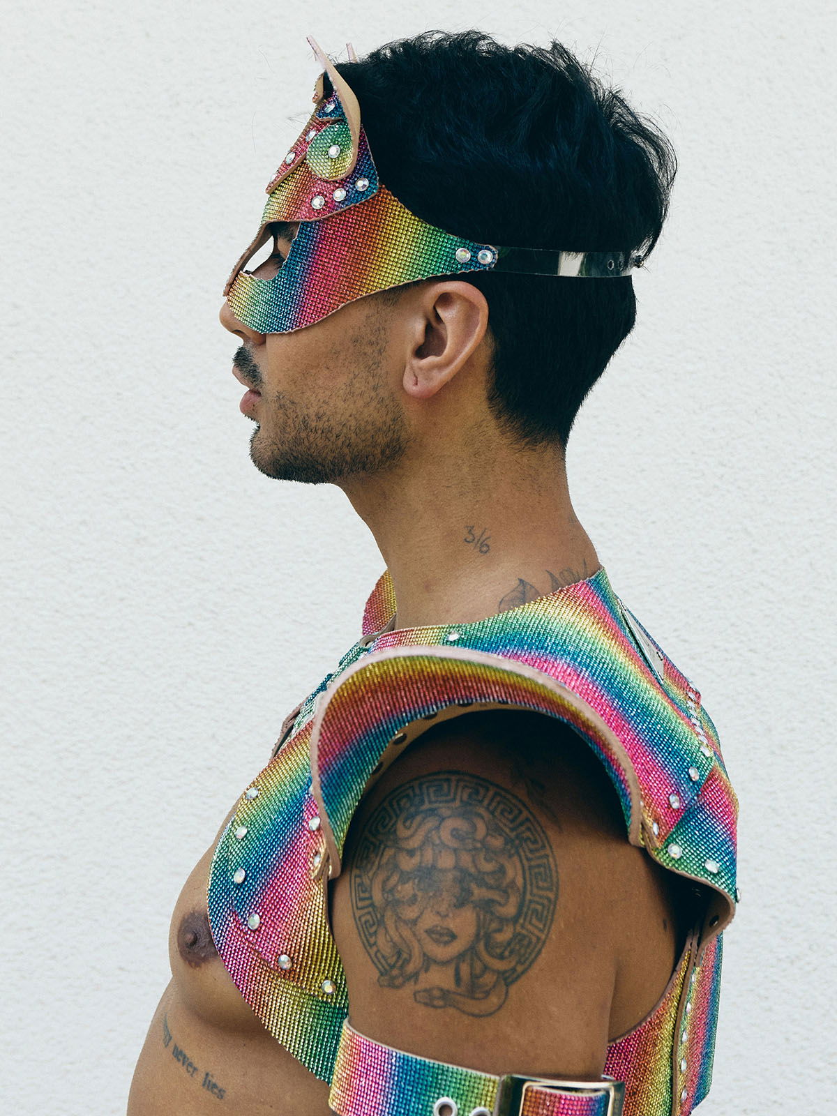Brunos \ NEU \ Lorand Lajos \ Kitty Mask Crystal | Rainbow